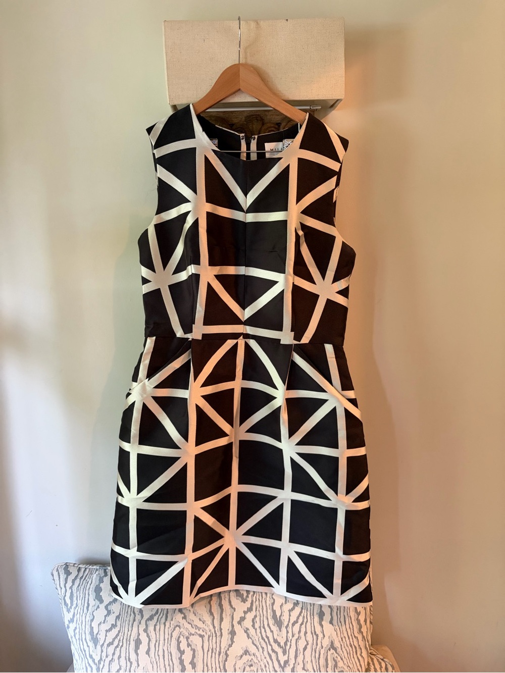 Milly Black & White Geometric Sleeveless Mini Dress